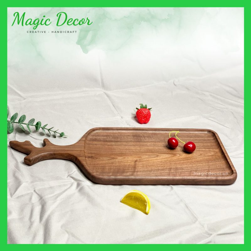 khay gỗ có tay cầm hình sừng hươu 17x43cm khay gỗ có tay cầm hình sừng hươu 17x43cm